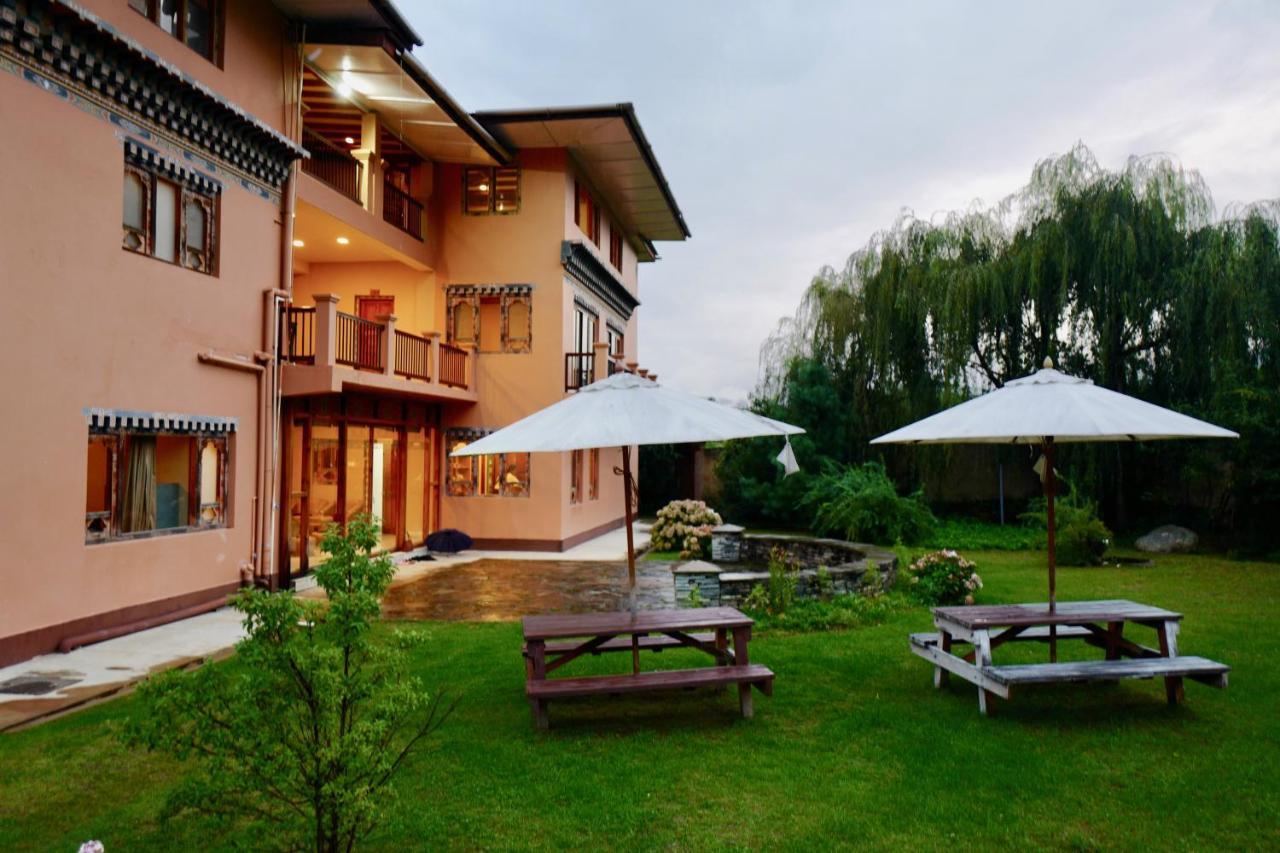 Taktsang Village Resort Paro Buitenkant foto